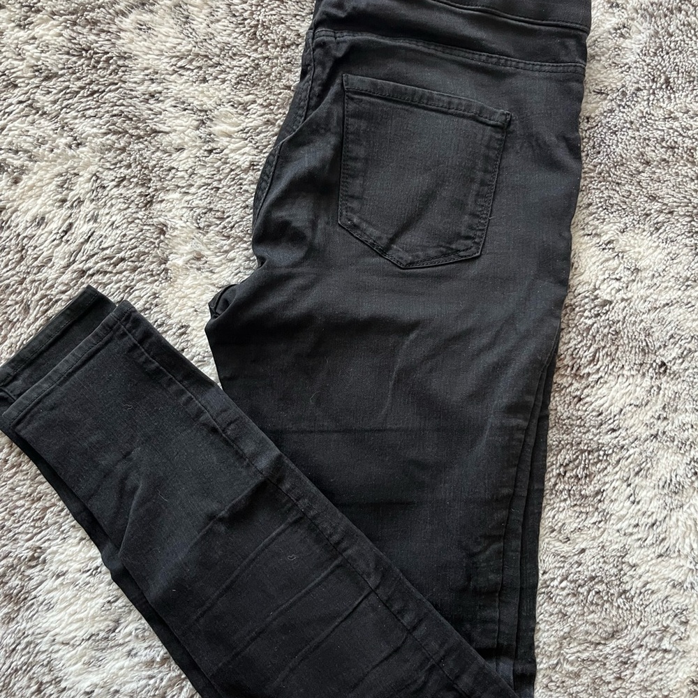 Classic Black Denim Jeggings